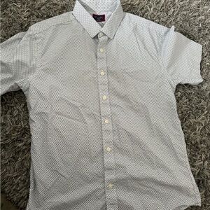 Men’s Untuckit short sleeve button down shirt